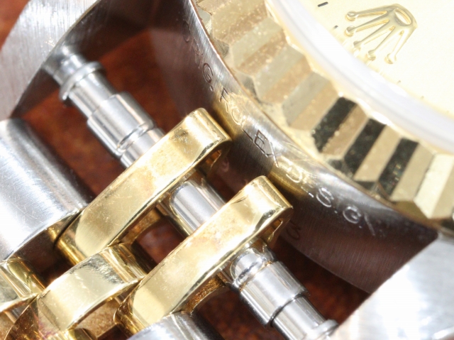 刻印と接触している